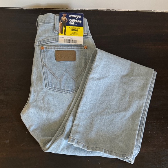 Wrangler Women's Light Blue Cowboy Cut Jeans - Picture 1 of 3